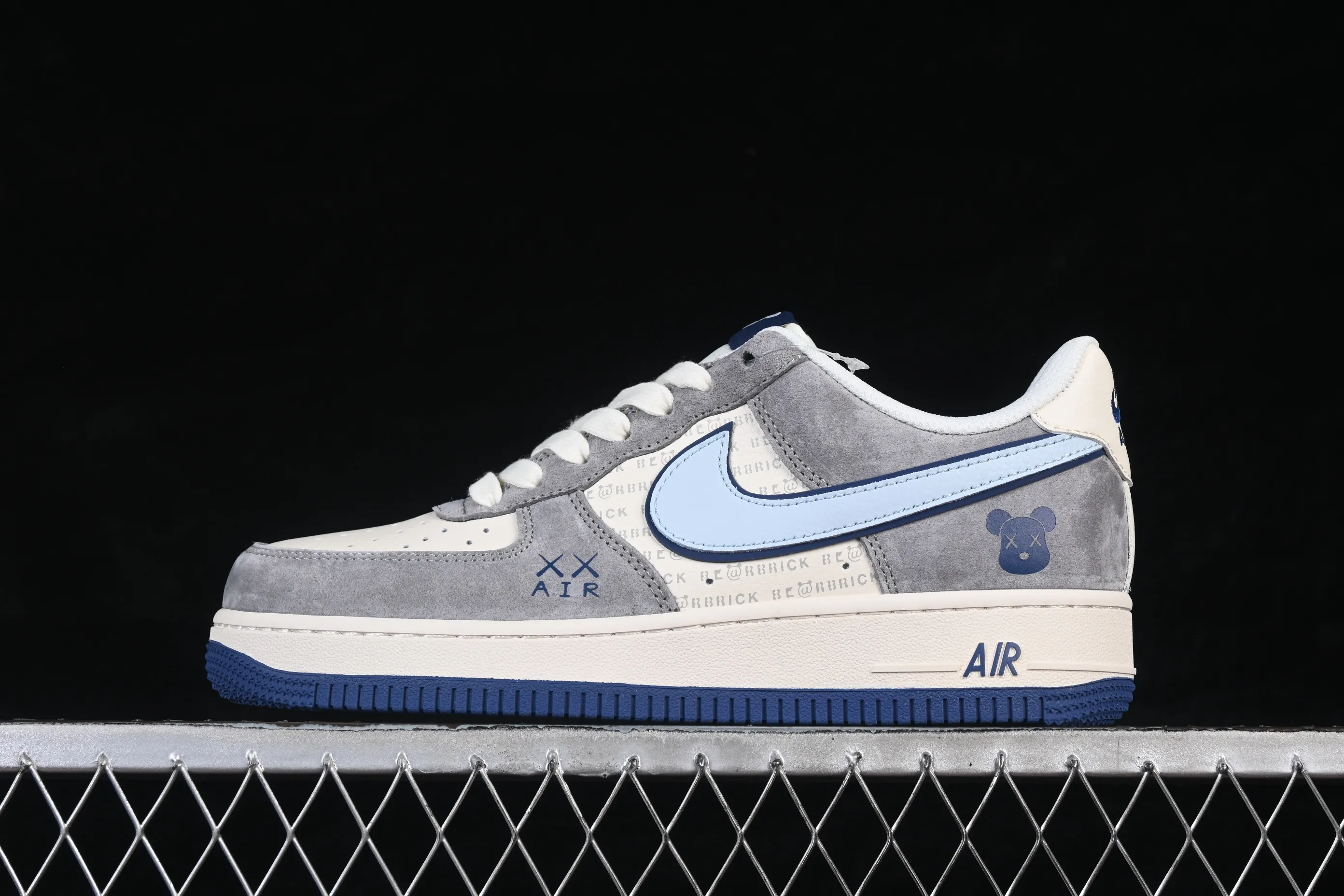 All categories Nk Air Force 1 Air Force series Nk Air Force 1 Low Air Force low top Nike Air Force 1'07 Low Violent Bear joint white blue gray suede Air Force 1 low top casual sneakers XD9314-610